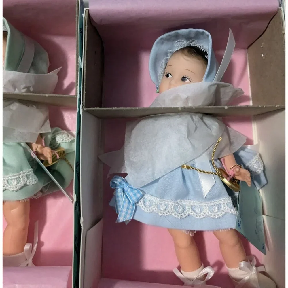 Madame Alexander Dionne Quintuplets Collection Dolls Set Of 5 in Original Boxes - Picture 5 of 12